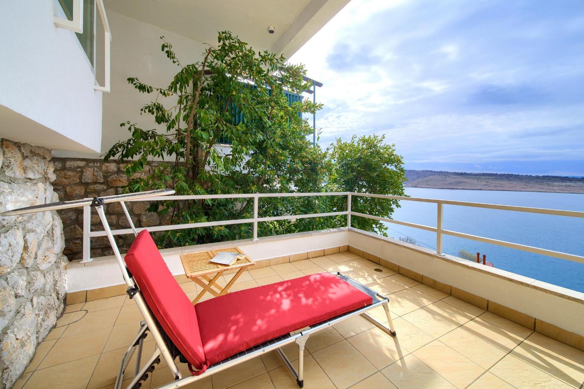 Apartments Six คราลเยวีจา ภายนอก รูปภาพ