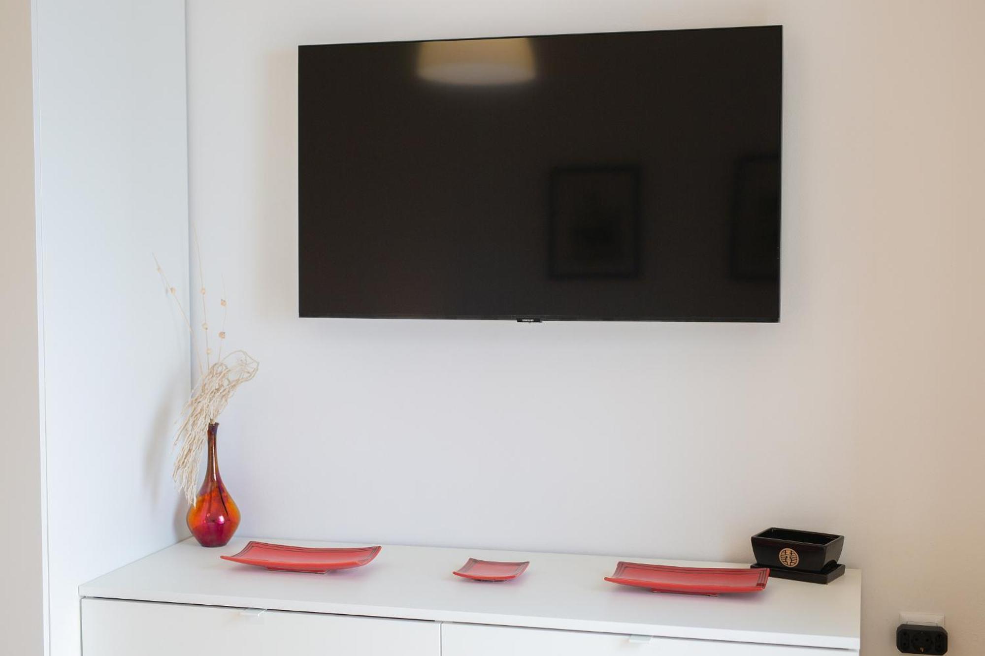 Apartments Six คราลเยวีจา ภายนอก รูปภาพ